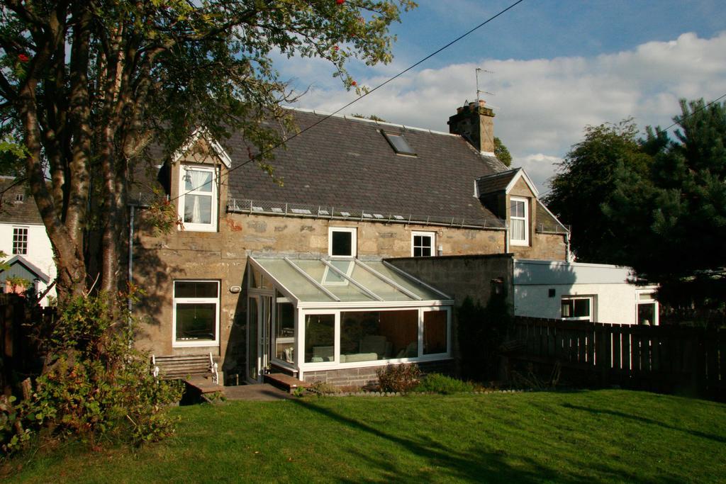 Carrick House Villa Kingussie Exterior photo